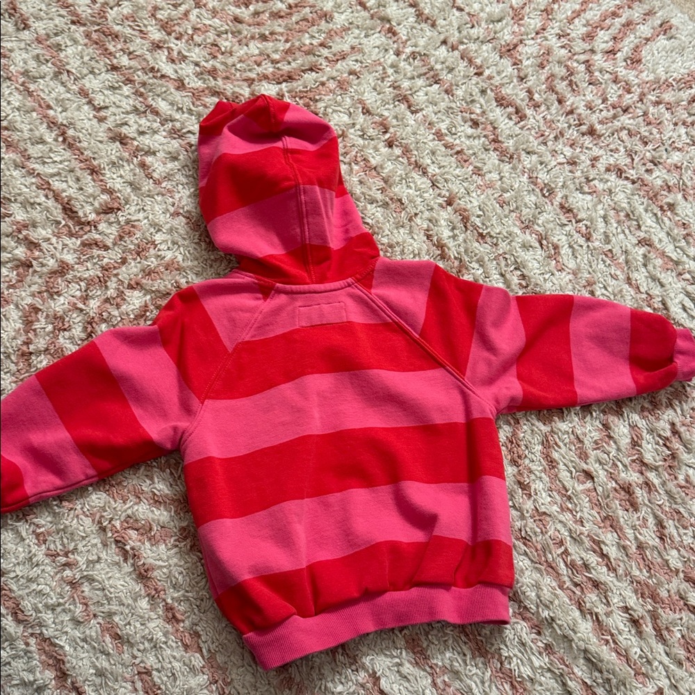 Pack of 4 - Trendy 3T sweatshirts - barely worn - Picture 9 of 9
